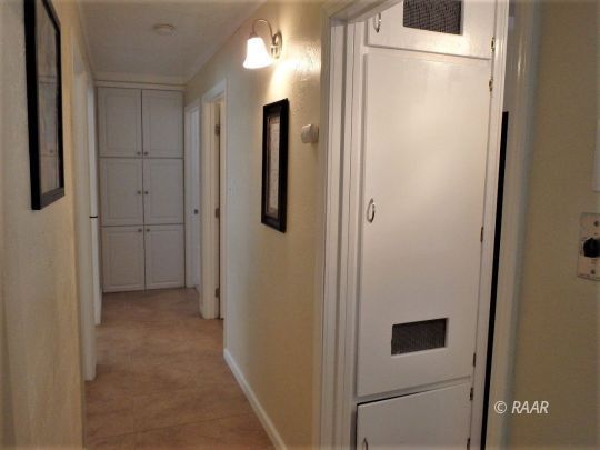 128 South Silver Ridge Street Ridgecrest, CA 93555 - Photo 14 of 33
