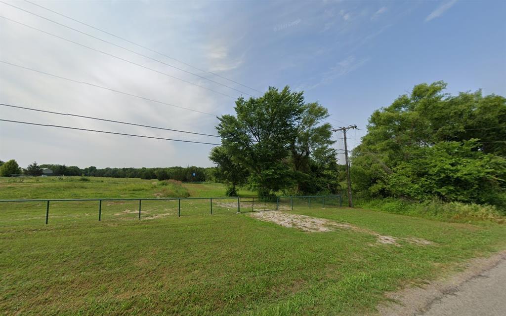 3160 Dripping Spring Road Sherman, TX 75090 - Photo 2 of 6 View of yard with a rural view