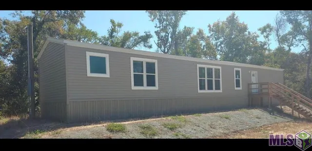 $1,800 | 18884 Scivicque Lane, Denham Springs, LA 70726