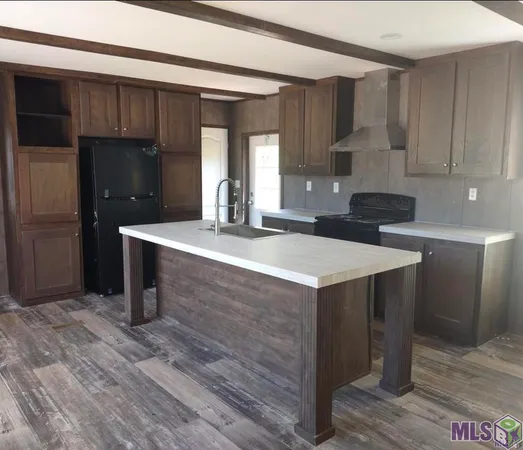 $1,800 | 18884 Scivicque Lane, Denham Springs, LA 70726