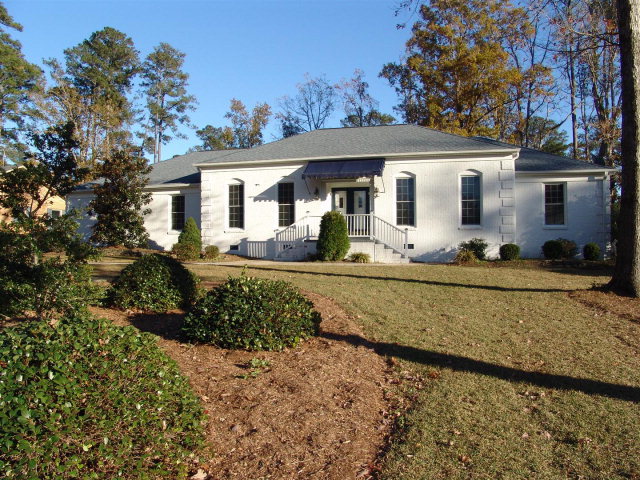 109 North Reed Drive Washington, NC 27889 - Photo 1 of 24 Primary Photo