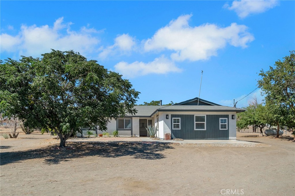 3583 Smoke Tree Road Phelan, CA 92371 - Photo 2 of 30 Gallery Image 2