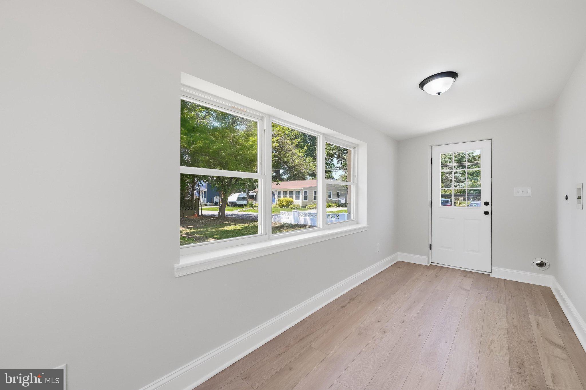 7701 Gunther Road Glen Burnie, MD 21060 - Photo 21 of 40 Sunroom