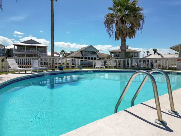 $219,900 | 2290 North Fulton Beach Road, Unit 215, Rockport, TX 78382