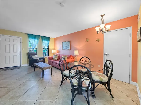 $219,900 | 2290 North Fulton Beach Road, Unit 215, Rockport, TX 78382