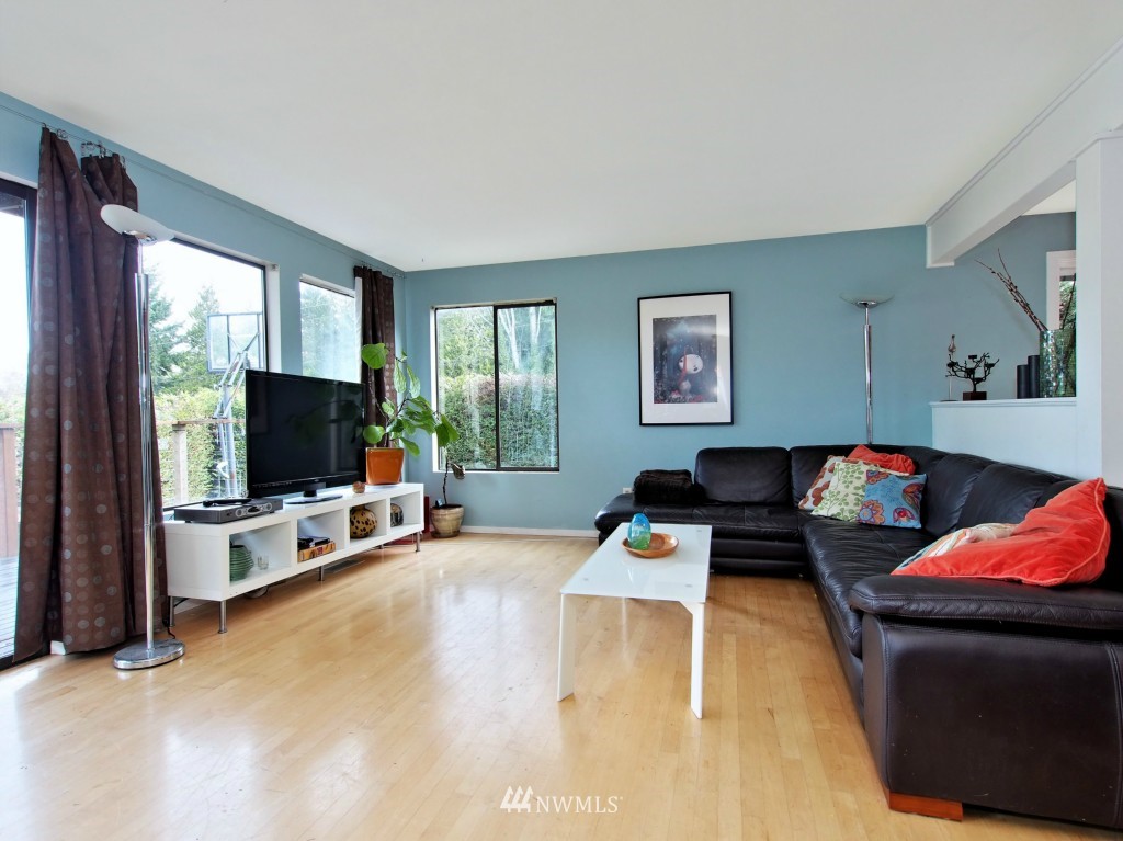 849 Main Street Edmonds, WA 98020 - Photo 11 of 23 Gallery Image 11