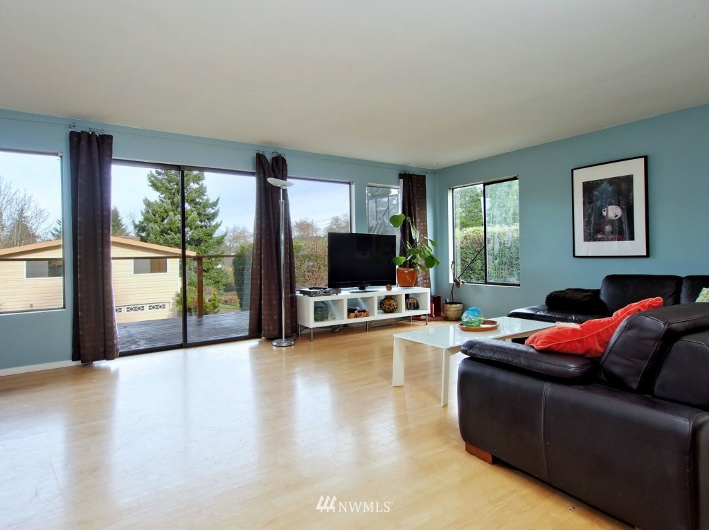 849 Main Street Edmonds, WA 98020 - Photo 9 of 23 Gallery Image 9