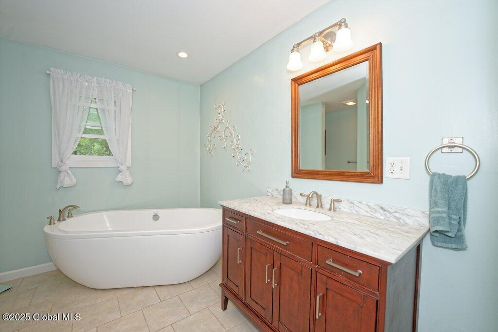 31 Dunwoodie Road Bethlehem, NY 12077 - Photo 23 of 58 035-6 Master 2_m