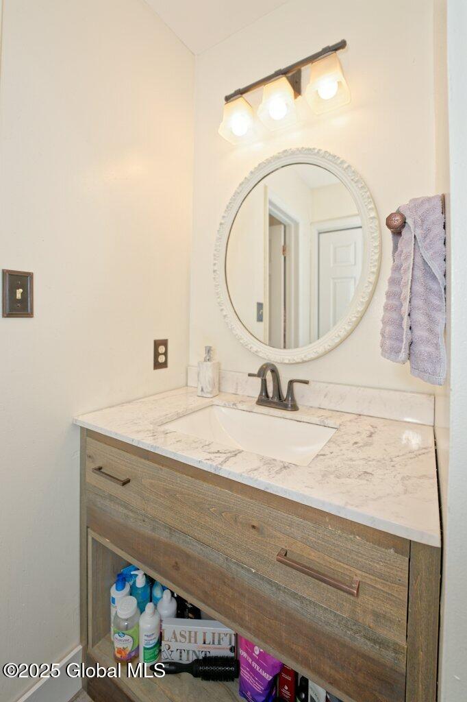 31 Dunwoodie Road Bethlehem, NY 12077 - Photo 29 of 58 042-8 Bathroom 2_m
