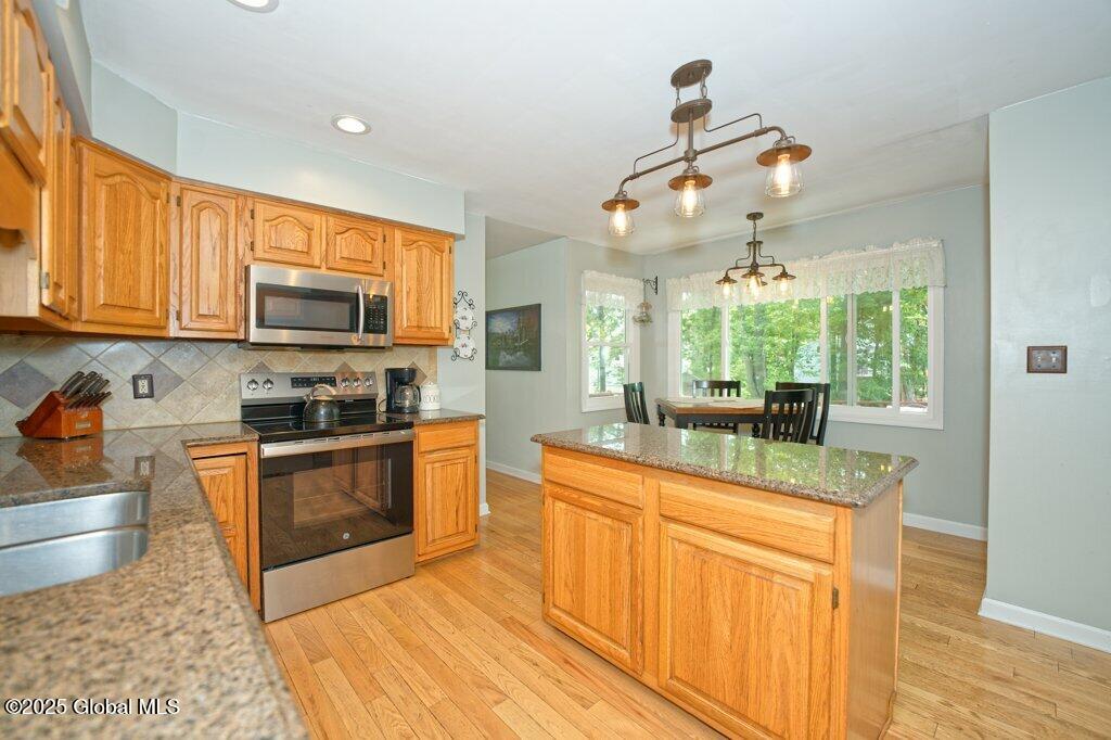 31 Dunwoodie Road Bethlehem, NY 12077 - Photo 3 of 58 020-3 Kitchen 3_m