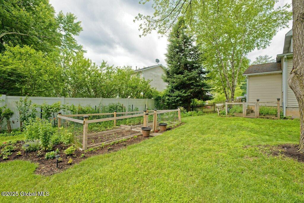 31 Dunwoodie Road Bethlehem, NY 12077 - Photo 38 of 58 056-Yard 6_m