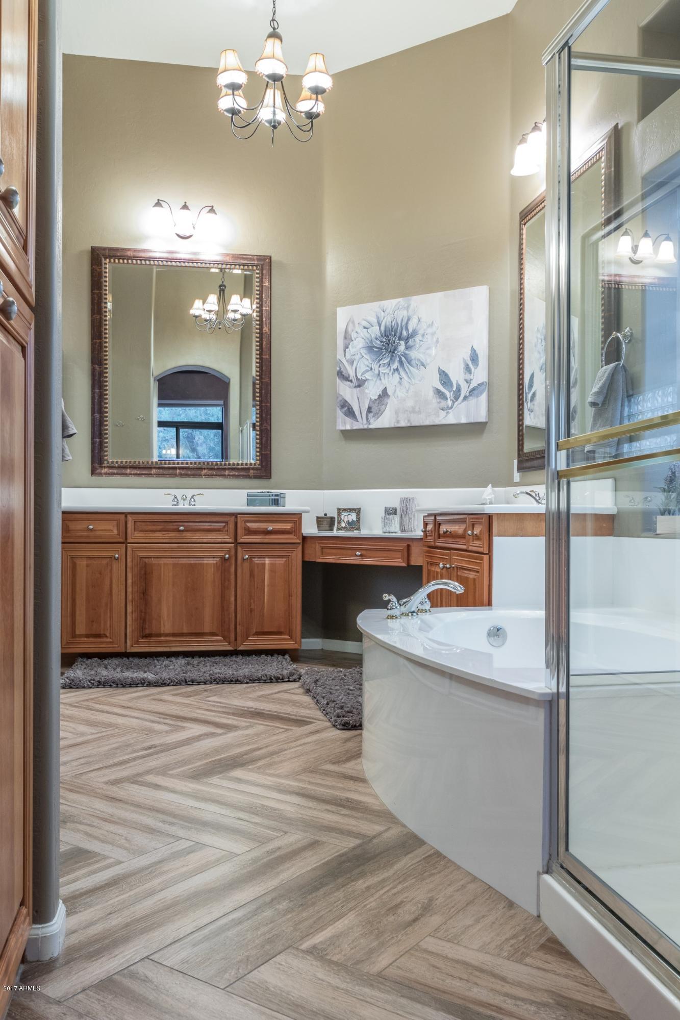 5236 East Hashknife Road Phoenix, AZ 85054 - Photo 9 of 15 0006-Hashknife (14)