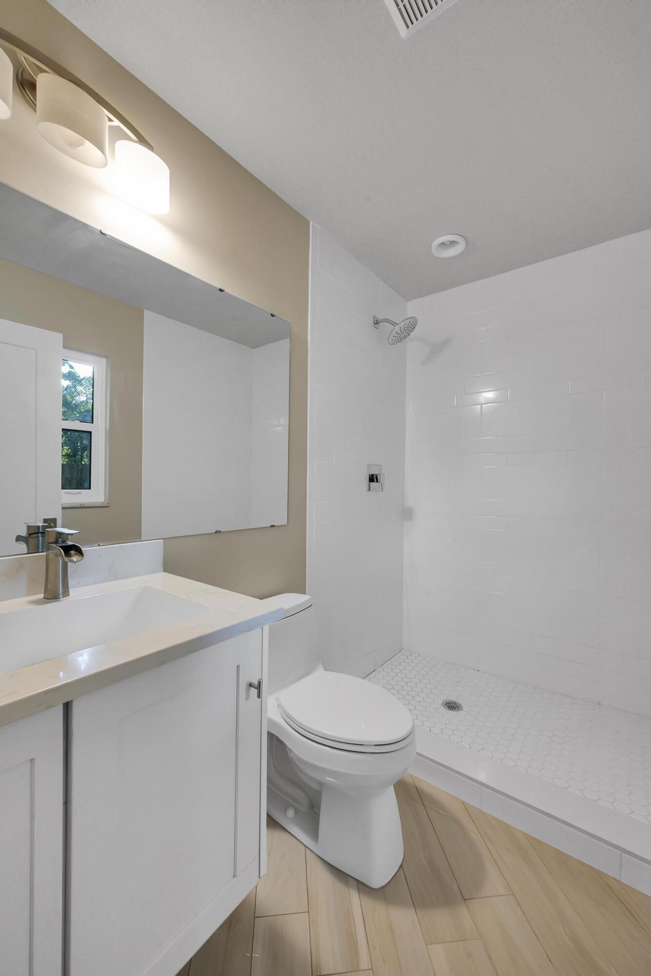 24 Fieldway Drive Sewall's Point, FL 34996 - Photo 18 of 37 97617117-DA95-4F00-975B-65028488674C
