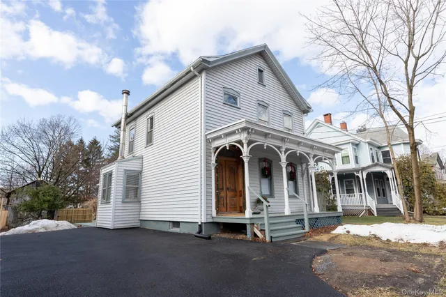$425,000 | 244 Broadway, Port Ewen, NY 12466