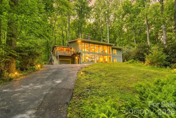 $989,000 | 7820 Greenville Highway, Brevard, NC 28712