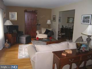 1614 Pin Oak Road Williamstown, NJ 08094 - Photo 3 of 6 Gallery Image 3