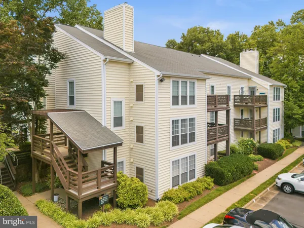 $459,000 | 10212 Oakton Terrace Road, Oakton, VA 22124