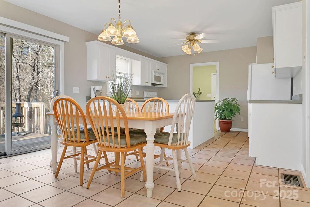 43 Redden Road Hendersonville, NC 28739 - Photo 10 of 29