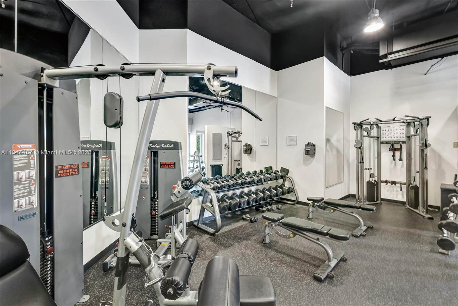 2001 Meridian Avenue, Unit PH15 Miami Beach, FL 33139 - Photo 21 of 31 a view of a room with gym equipment