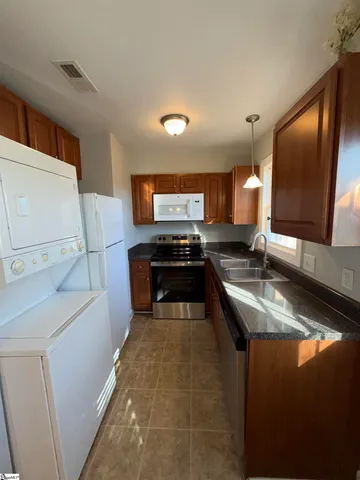 $194,900 | 27 Ruby Bay Lane, Simpsonville, SC 29681