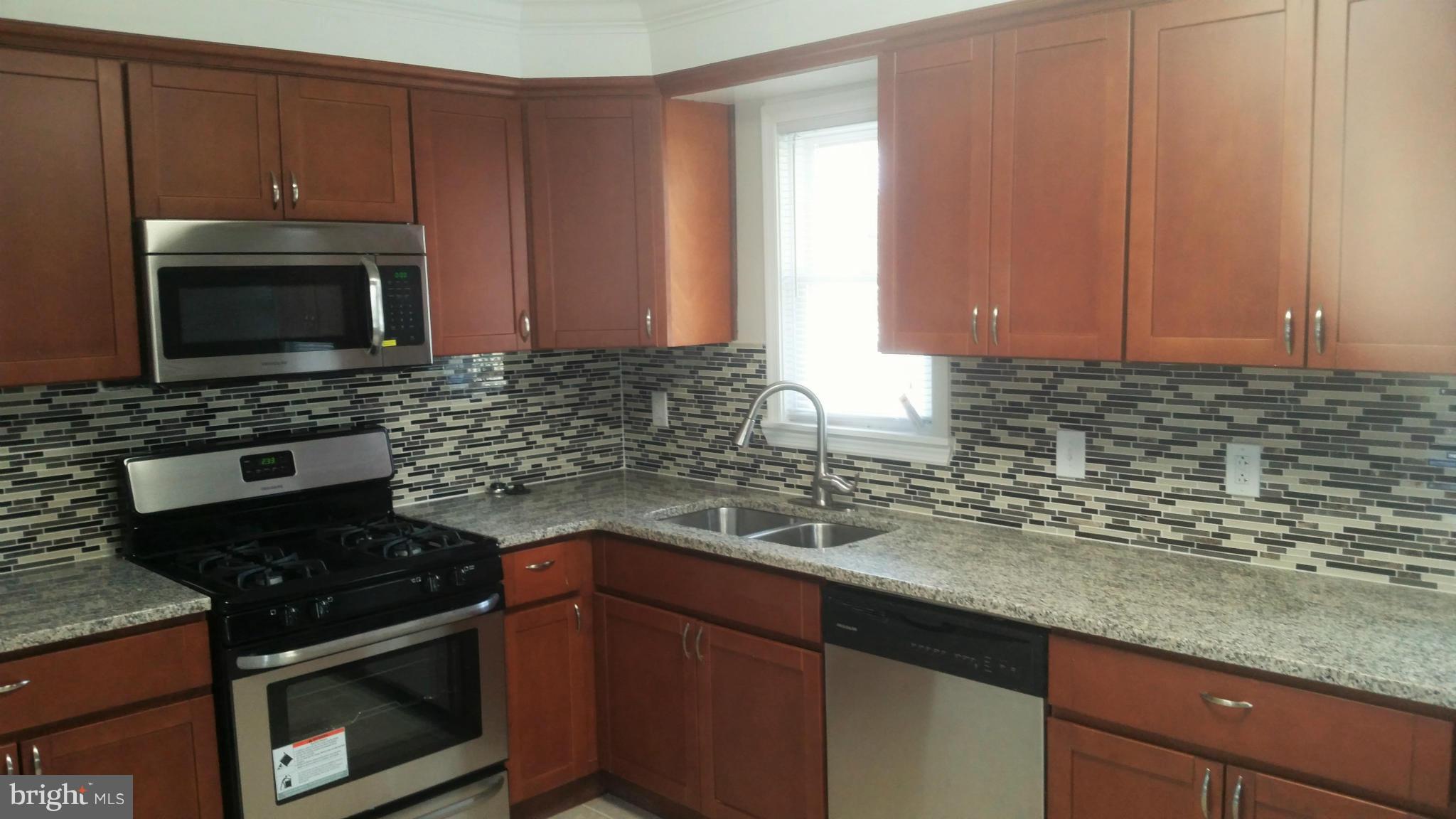 5444 Cynthia Terrace Baltimore, MD 21206 - Photo 4 of 17 Kitchen