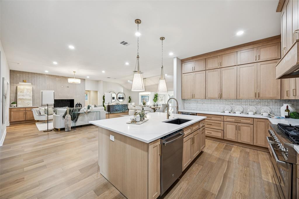 4408 Forest Bend Road Dallas, TX 75244 - Photo 12 of 37 Gallery Image 12
