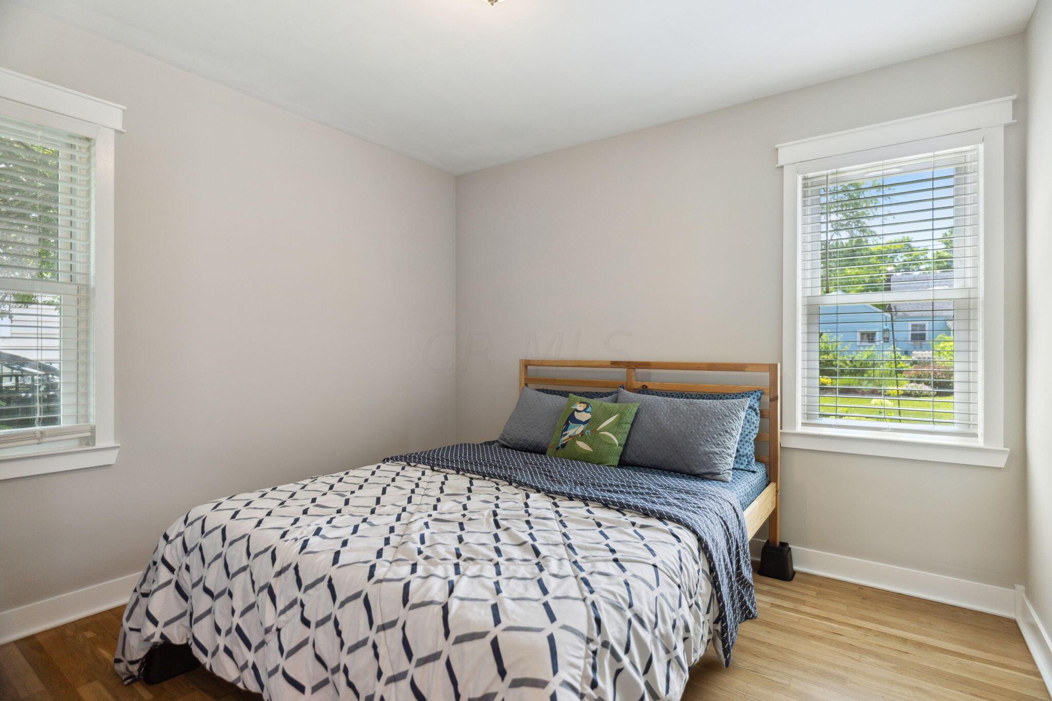 2193 Cranford Road Columbus, OH 43221 - Photo 6 of 15 Bedroom 1