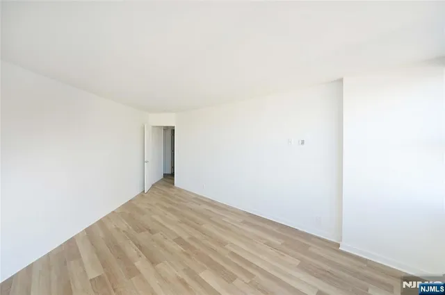 $299,000 | 7002 Boulevard East, Unit 21B, Guttenberg, NJ 07093