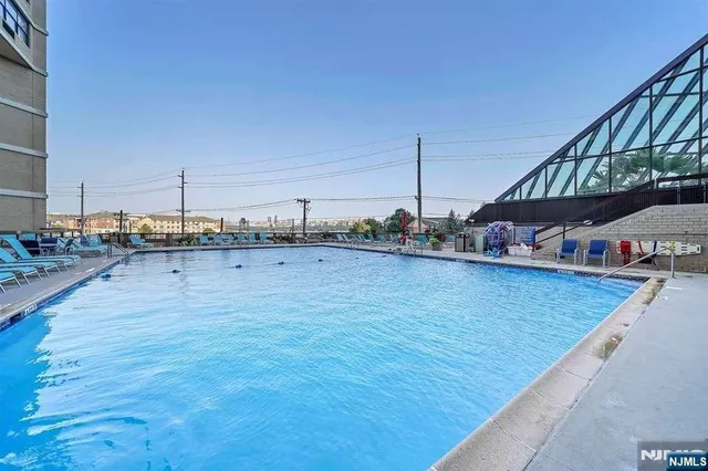 $299,000 | 7002 Boulevard East, Unit 21B, Guttenberg, NJ 07093