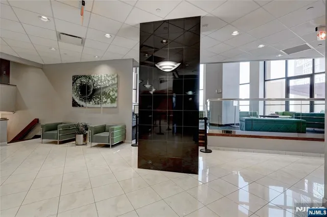 $299,000 | 7002 Boulevard East, Unit 21B, Guttenberg, NJ 07093