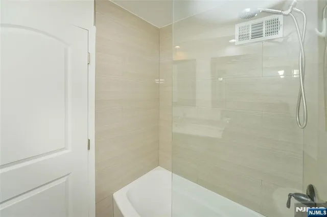 $299,000 | 7002 Boulevard East, Unit 21B, Guttenberg, NJ 07093