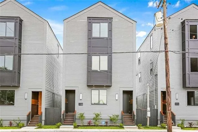 $2,300 | 2545 St Peter Street, New Orleans, LA 70119