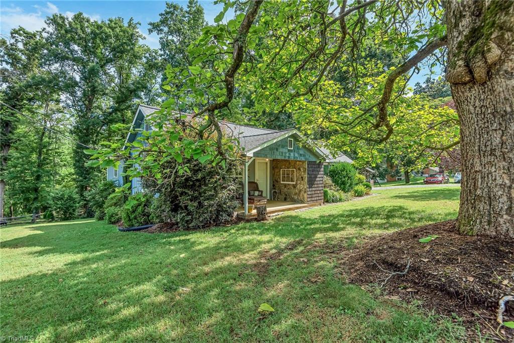 233 East Walker Road Elkin, NC 28621 - Photo 4 of 47 Gallery Image 4