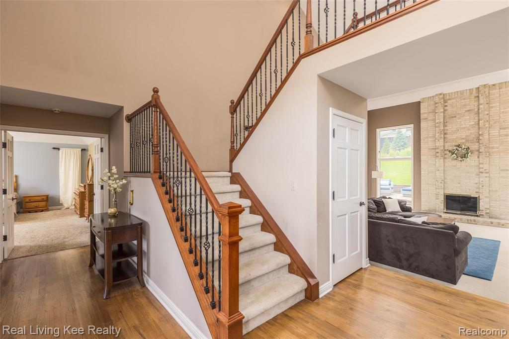 1427 Ridge Court Rochester, MI 48306 - Photo 6 of 50