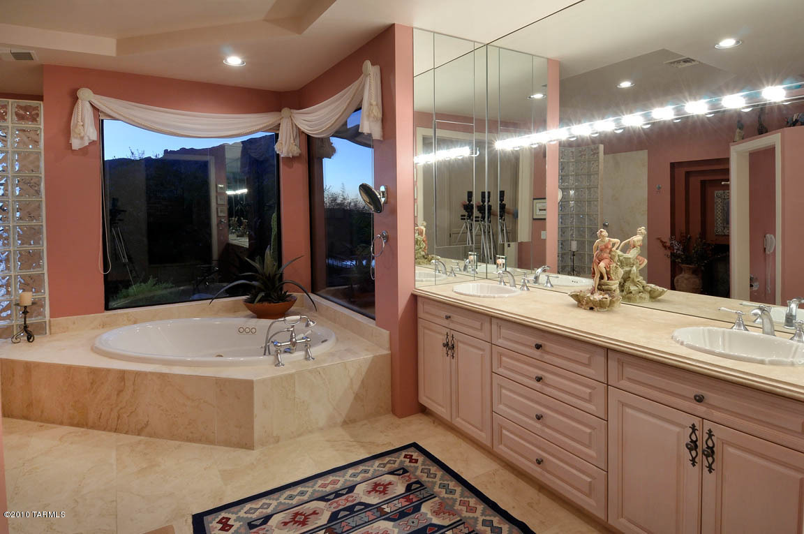 6119 Pinchot Road Tucson, AZ 85750 - Photo 11 of 24 Gallery Image 11