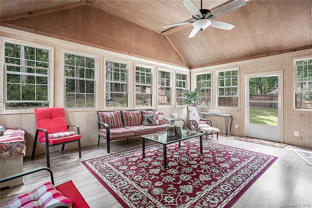 1236 Brian Road Clover, SC 29710 - Photo 4 of 32
