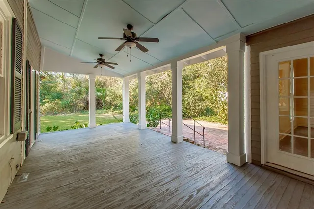 $1,100,000 | 813 South Jahncke Avenue, Covington, LA 70433