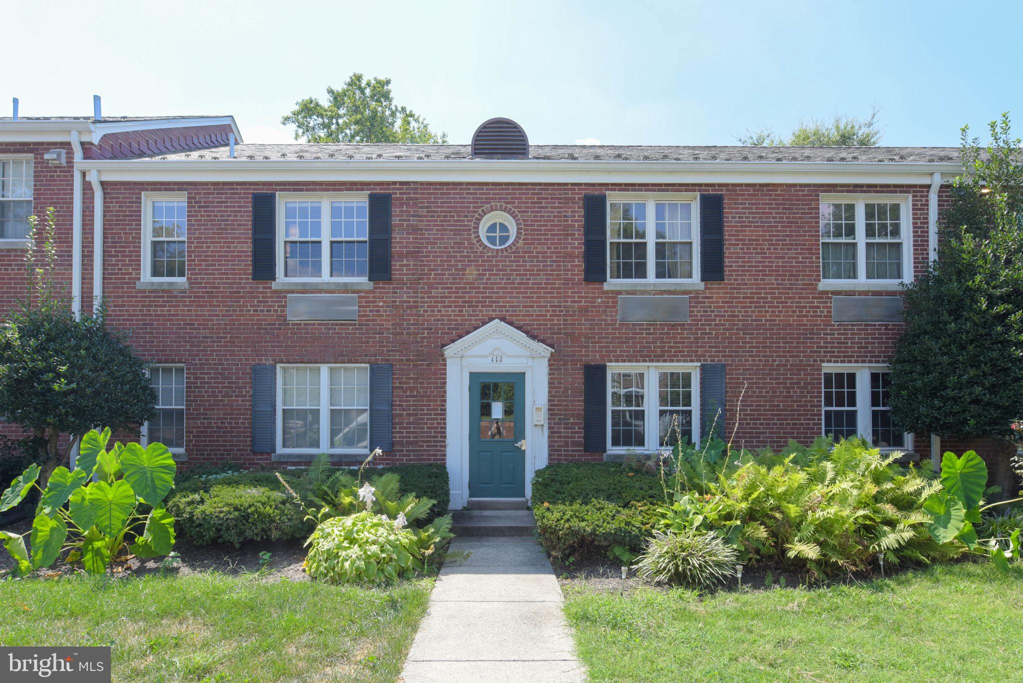 111 East Glebe Road, Unit B Alexandria, VA 22305 - Photo 2 of 17