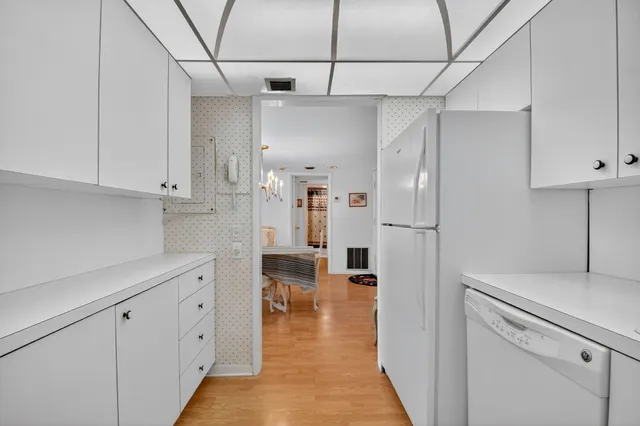 $434,000 | 3570 South Ocean Boulevard, Unit 508, South Palm Beach, FL 33480