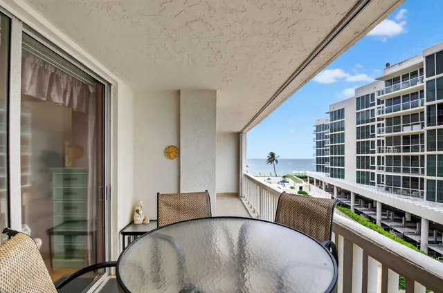 $434,000 | 3570 South Ocean Boulevard, Unit 508, South Palm Beach, FL 33480