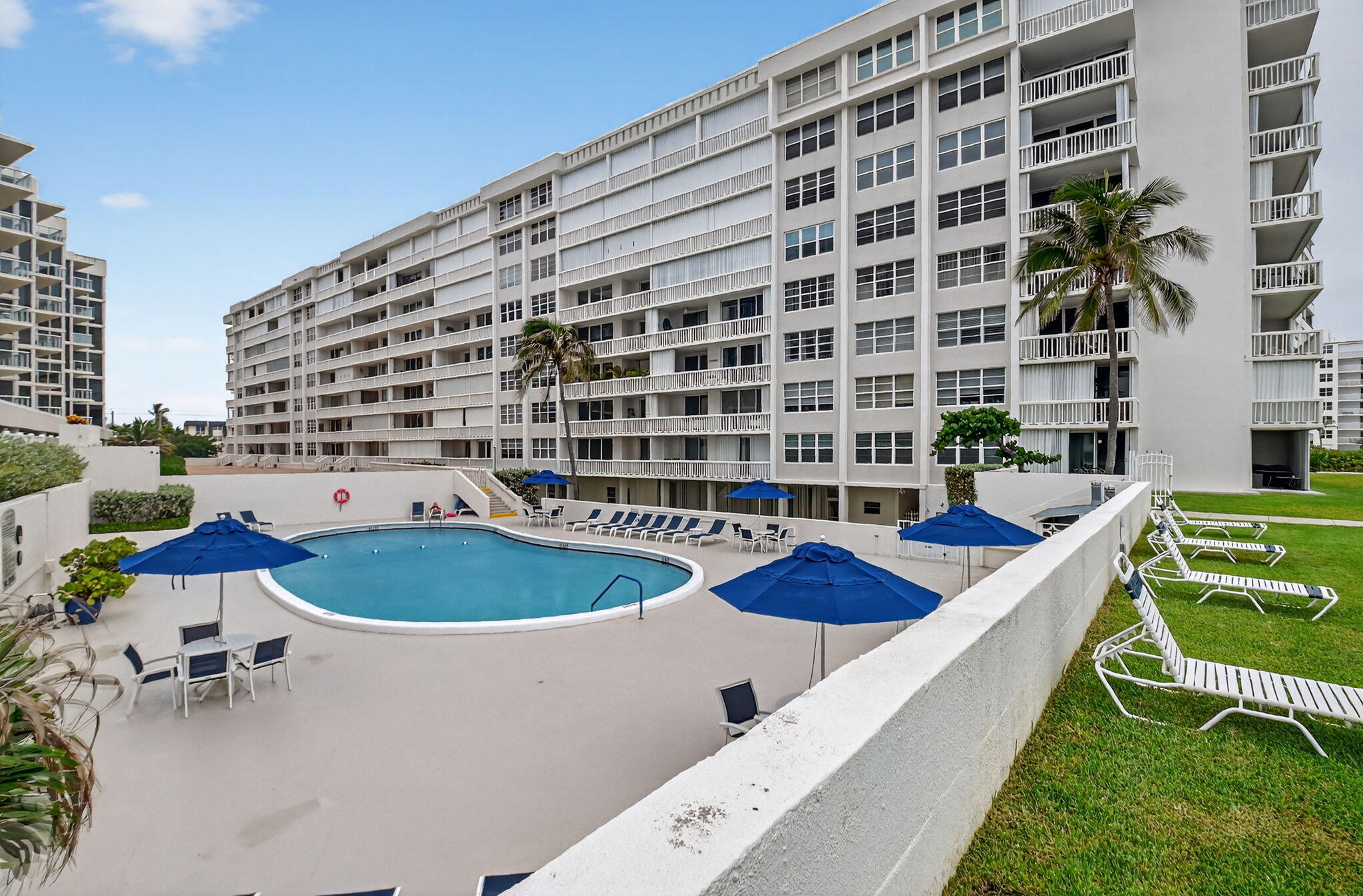 3570 South Ocean Boulevard, Unit 508 South Palm Beach, FL 33480 - Photo 39 of 47 47-web-or-mls-DSC_0972
