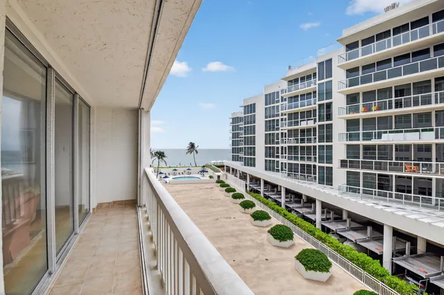 $434,000 | 3570 South Ocean Boulevard, Unit 508, South Palm Beach, FL 33480