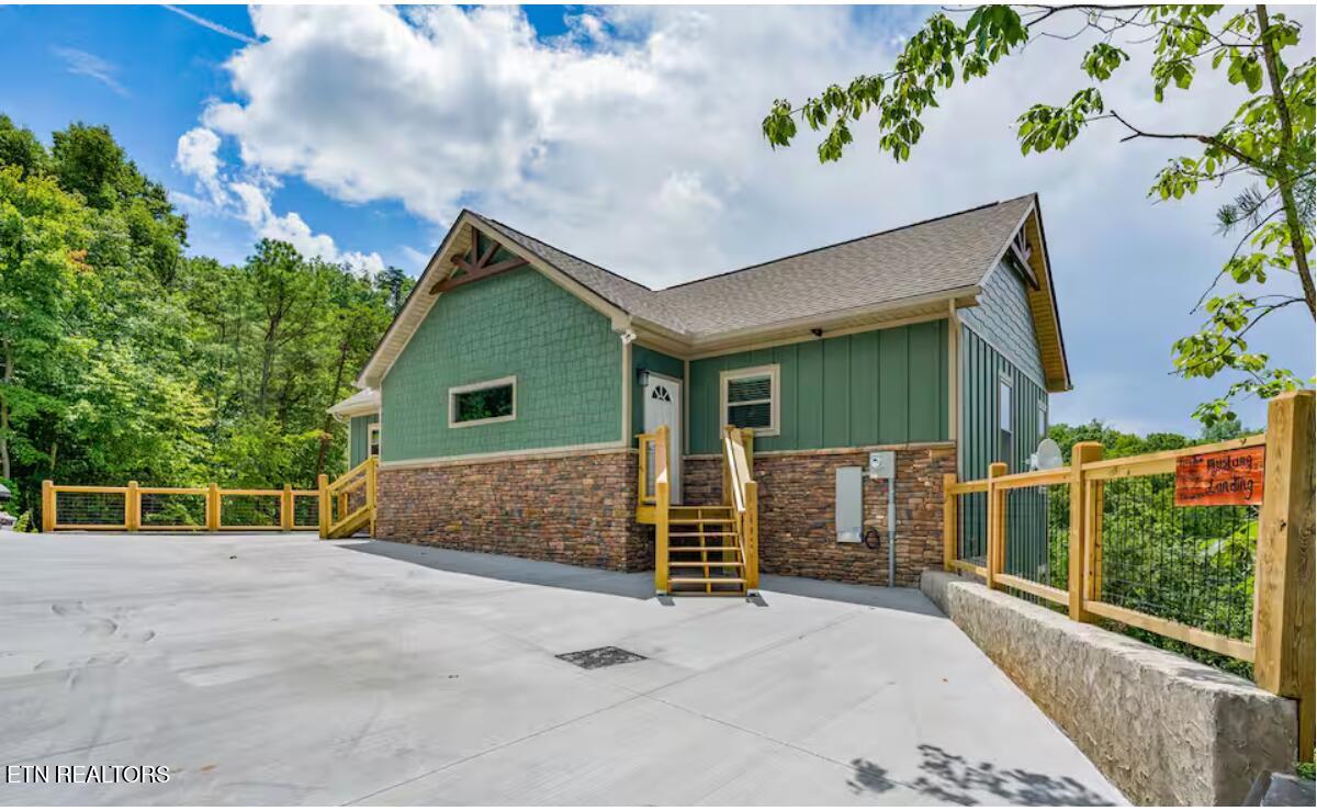 3321 Grouse Ridge Lane Sevierville, TN 37862 - Photo 2 of 36 159