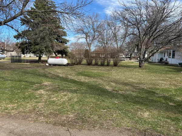 $265,000 | 306 East 2nd Street, Minneota, MN 56264