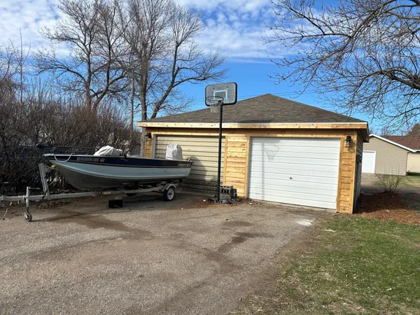 $265,000 | 306 East 2nd Street, Minneota, MN 56264