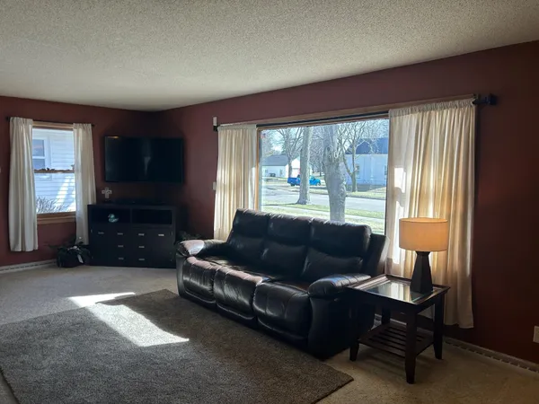 $265,000 | 306 East 2nd Street, Minneota, MN 56264