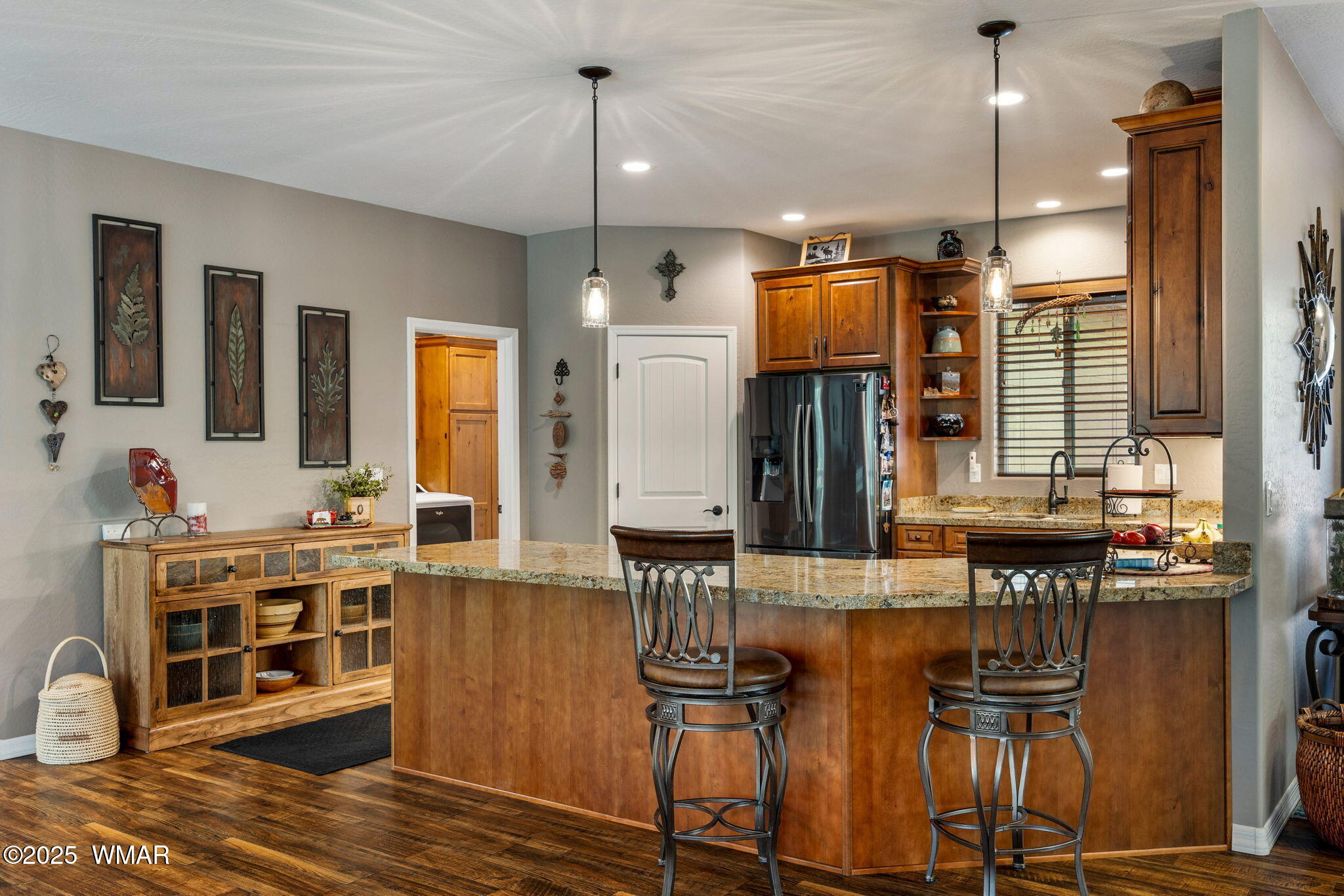 3040 West Alpine Rdg Road Show Low, AZ 85901 - Photo 12 of 40 Breakfast Bar