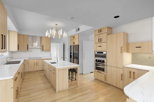 $4,499,999 | 5861 La Gorce Drive, Miami Beach, FL 33140