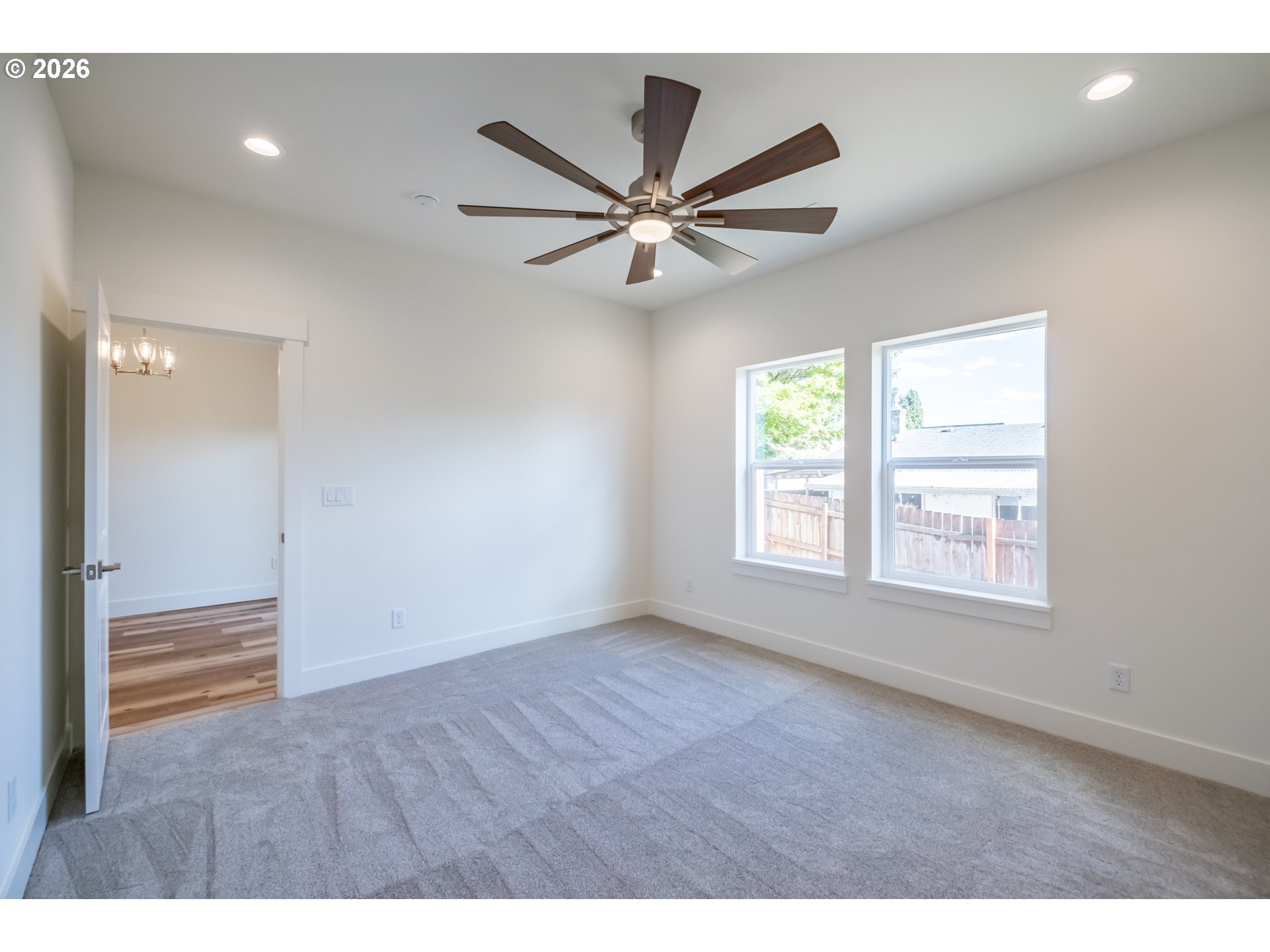 730 East Elmore Street Lebanon, OR 97355 - Photo 13 of 40
