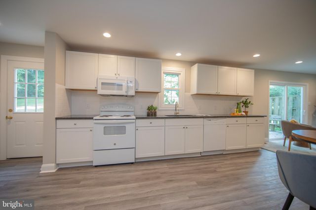 $574,500 | 1053 East Niels Lane, West Chester, PA 19382